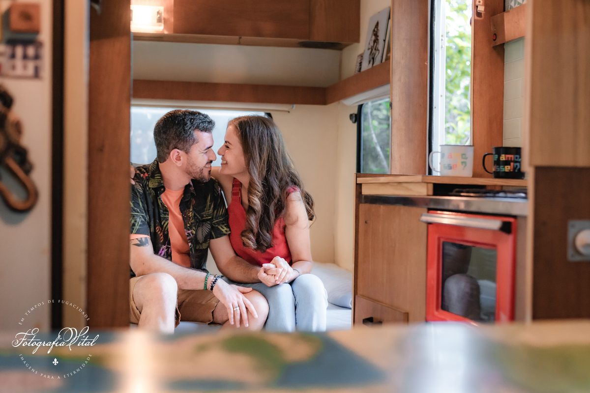 Ensaio de casal em trailer, Tibau do Sul, Pipa, Rio Grande do Norte, Fotógrafo em Natal, Fotografia Vital