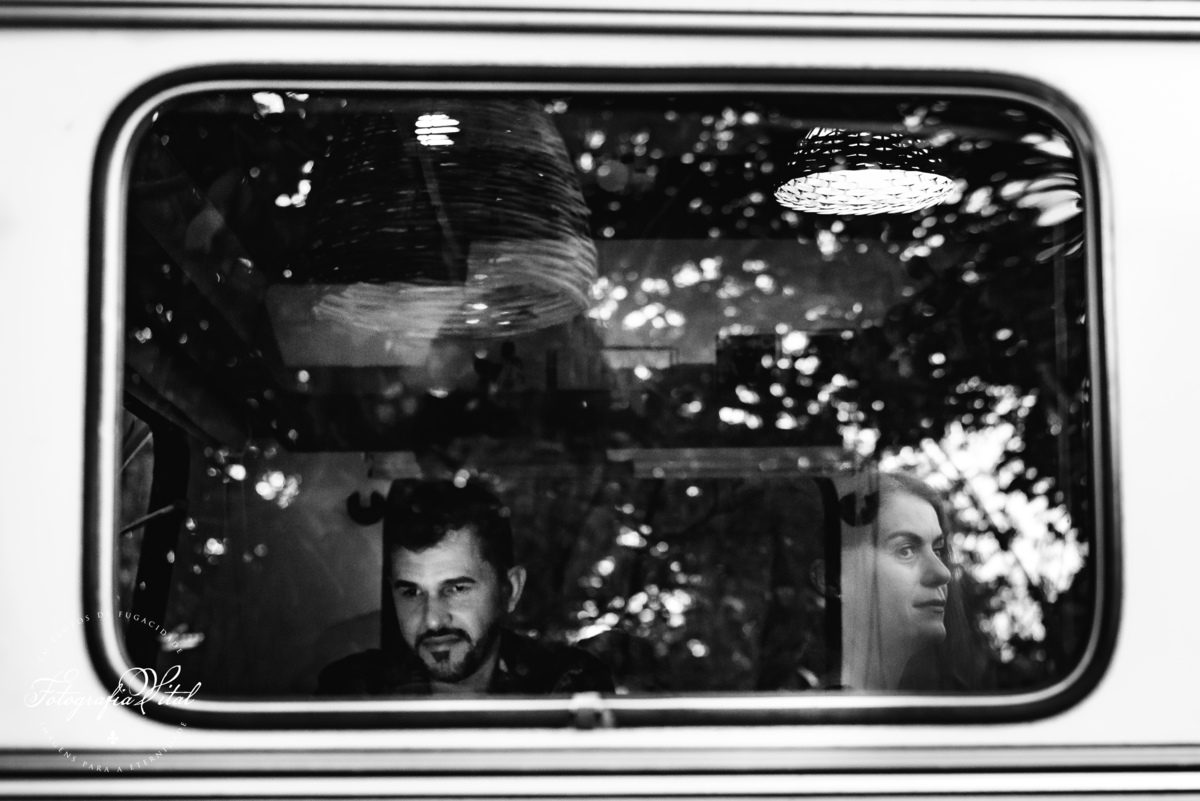 Ensaio de casal em trailer, Tibau do Sul, Pipa, Rio Grande do Norte, Fotógrafo em Natal, Fotografia Vital