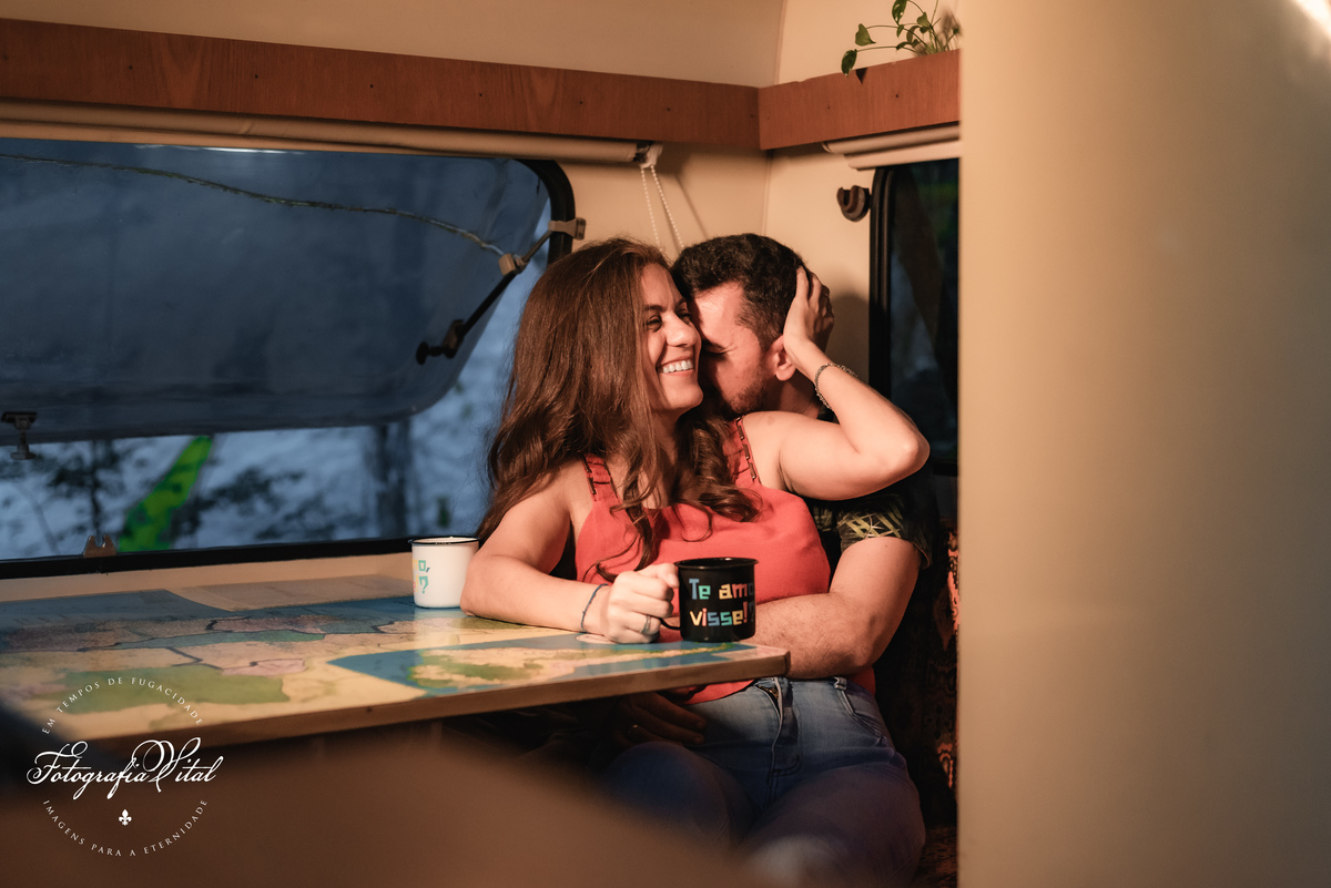 Ensaio de casal em trailer, Tibau do Sul, Pipa, Rio Grande do Norte, Fotógrafo em Natal, Fotografia Vital