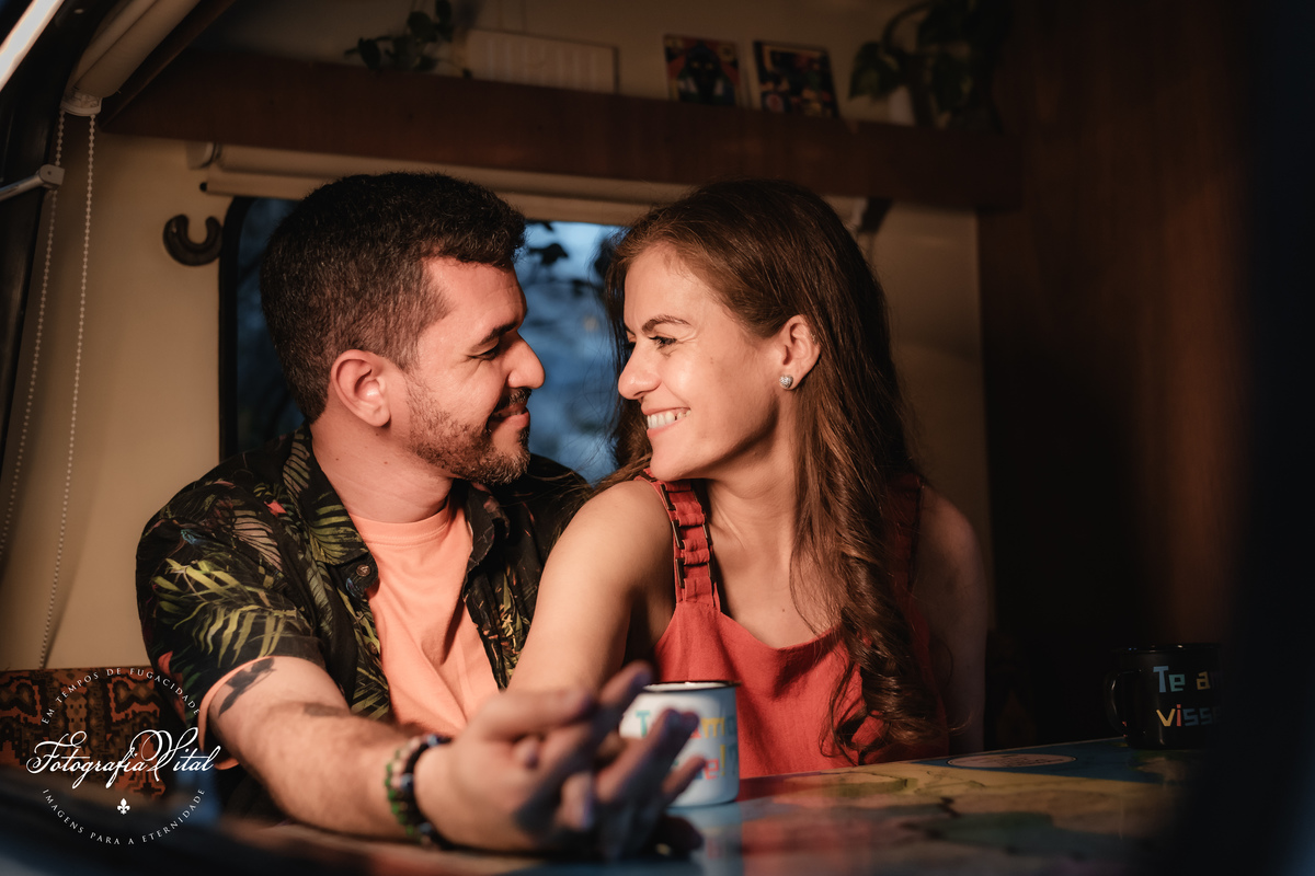 Ensaio de casal em trailer, Tibau do Sul, Pipa, Rio Grande do Norte, Fotógrafo em Natal, Fotografia Vital