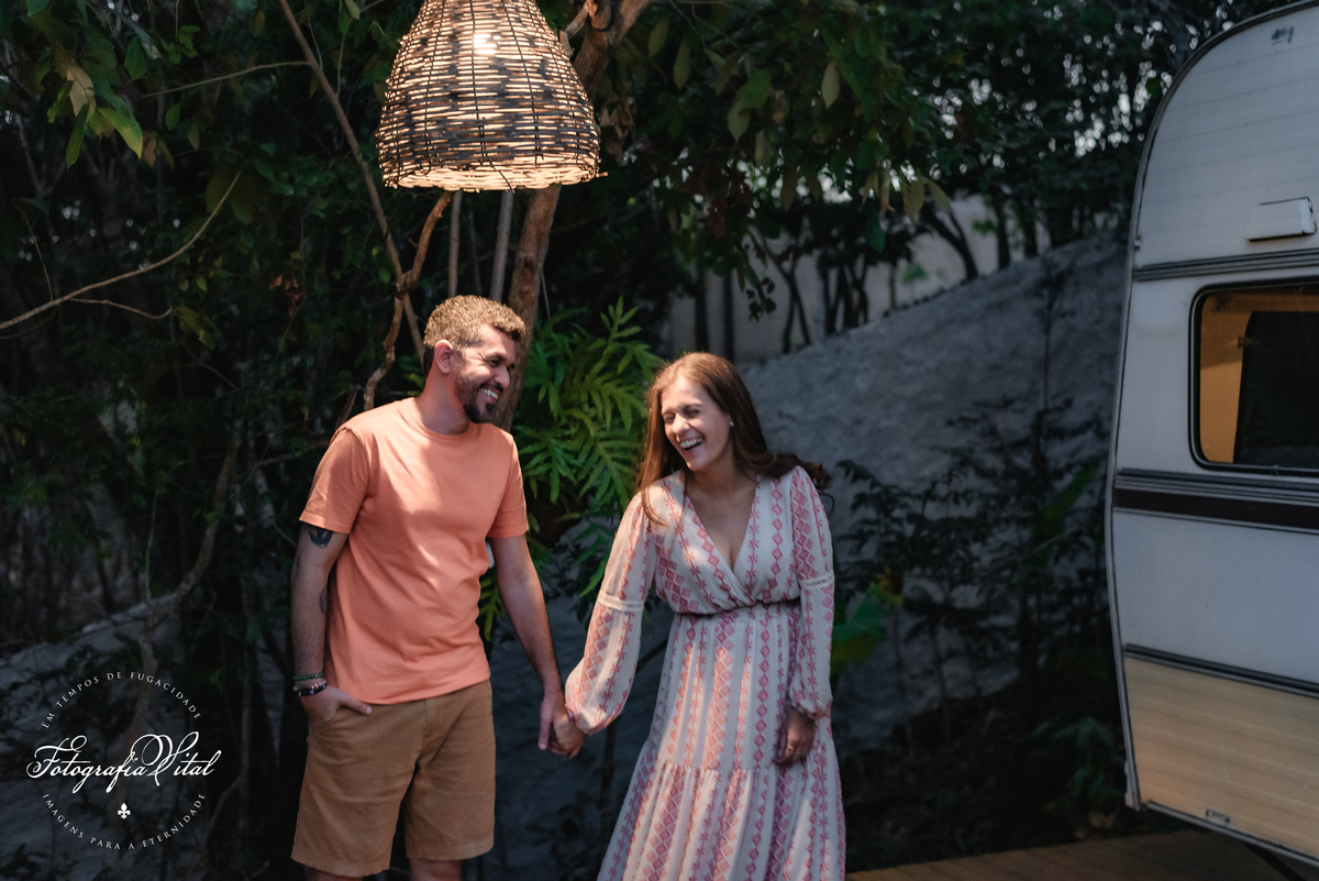 Ensaio de casal em trailer, Tibau do Sul, Pipa, Rio Grande do Norte, Fotógrafo em Natal, Fotografia Vital