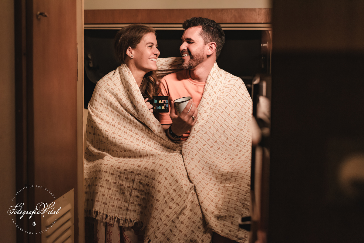 Ensaio de casal em trailer, Tibau do Sul, Pipa, Rio Grande do Norte, Fotógrafo em Natal, Fotografia Vital