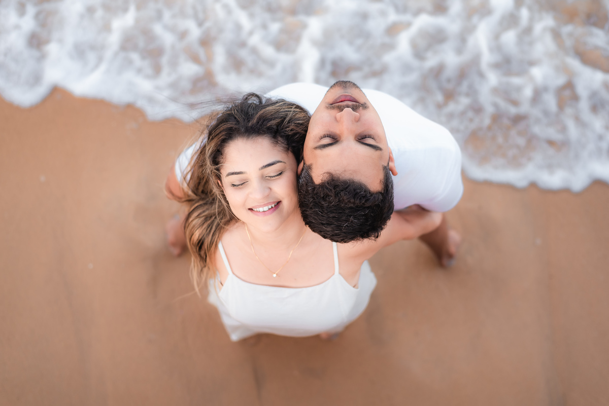 Ensaio de Casal na praia, Ensaio Pré-Casamento, Ensaio de Casal, Fotógrafo em Natal, Fotógrafo de Casamento, Pinheiros da Via Costeira - Natal/RN