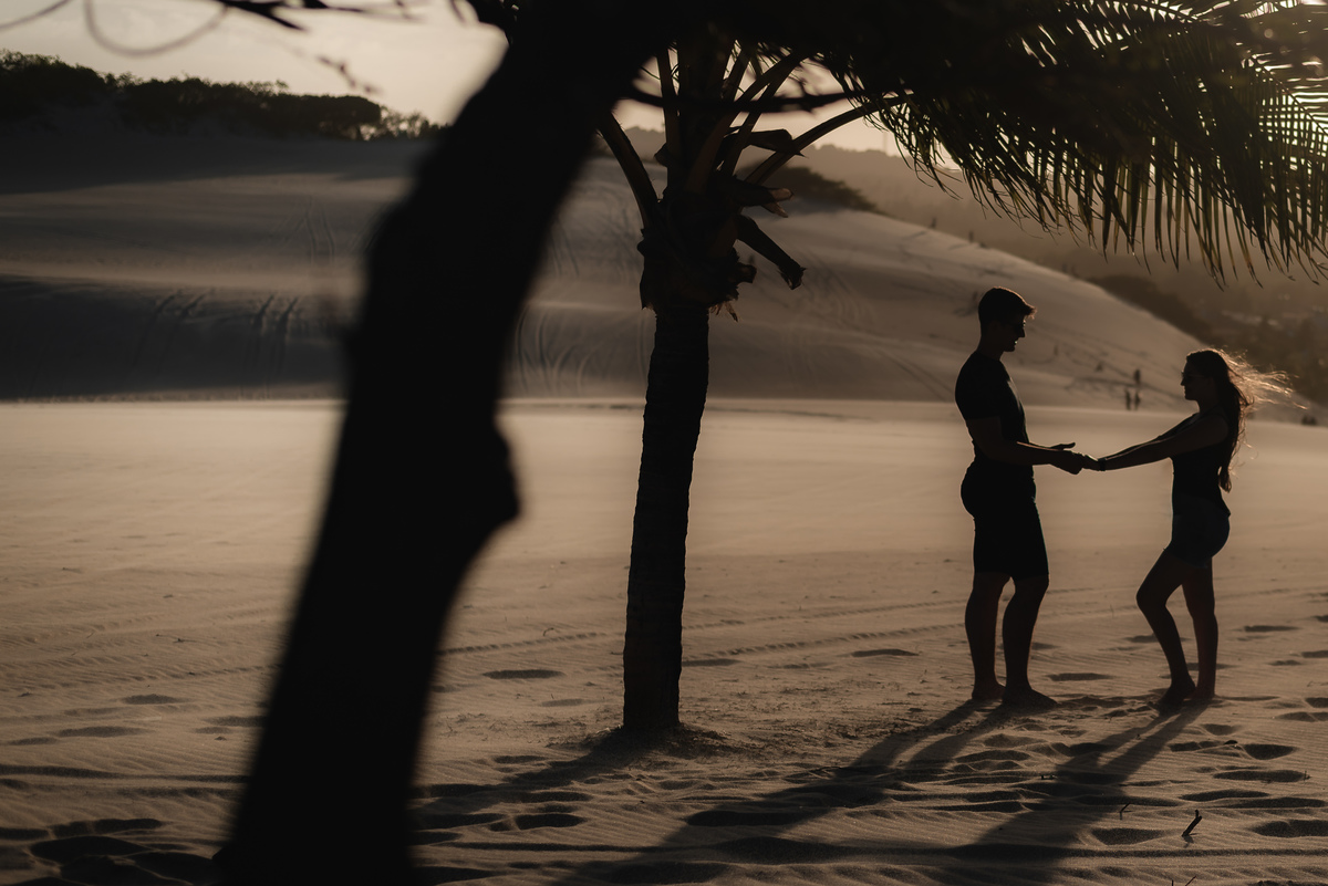 Ensaio de casal e pedido de casamento da Giovana e do Vinícius. Praia de Genipabu, Extremoz / RN, fotógrafo em natal, prewedding