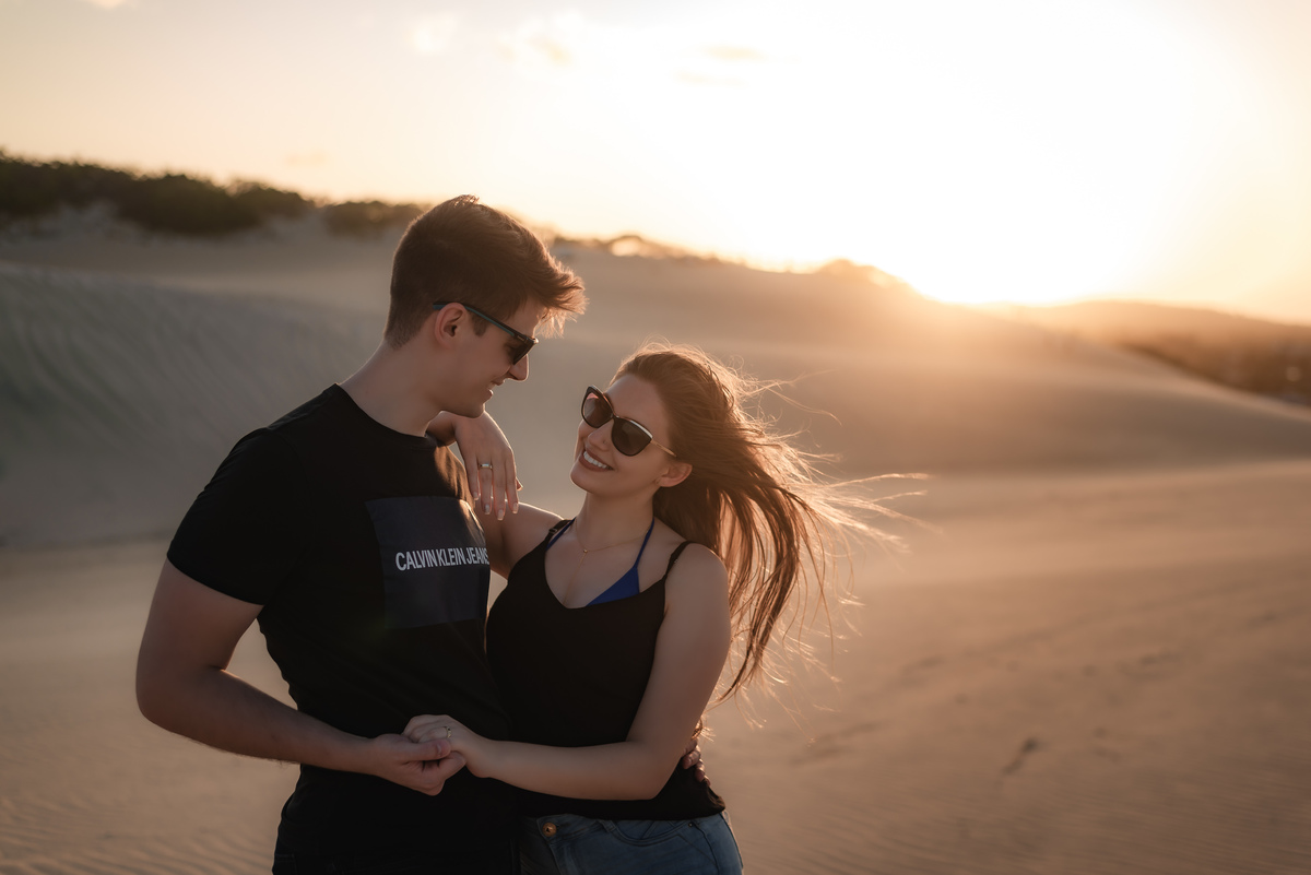 Ensaio de casal e pedido de casamento da Giovana e do Vinícius. Praia de Genipabu, Extremoz / RN, fotógrafo em natal, prewedding