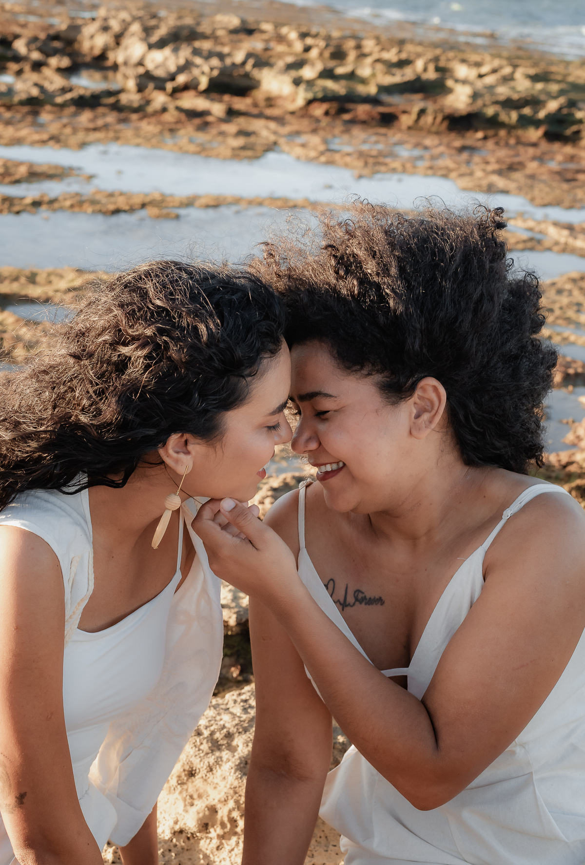 ensaio de casal lgbtqiapn+, lgbt, fotógrafo em natal, fotografia vital, ensaio de casal, prewedding, praia, Praia do Forte, Forte dos Reis Magos, Natal/RN - Brasil