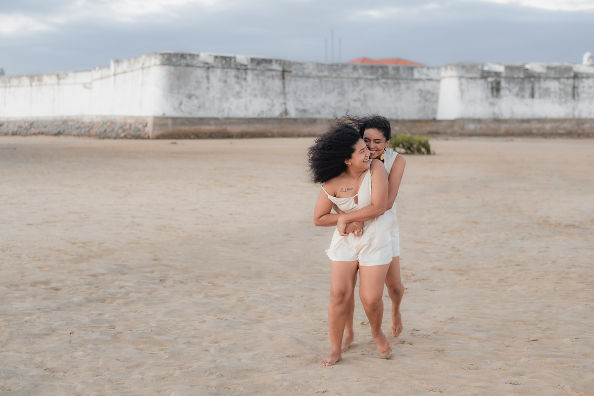 ensaio de casal lgbtqiapn+, lgbt, fotógrafo em natal, fotografia vital, ensaio de casal, prewedding, praia, Praia do Forte, Forte dos Reis Magos, Natal/RN - Brasil
