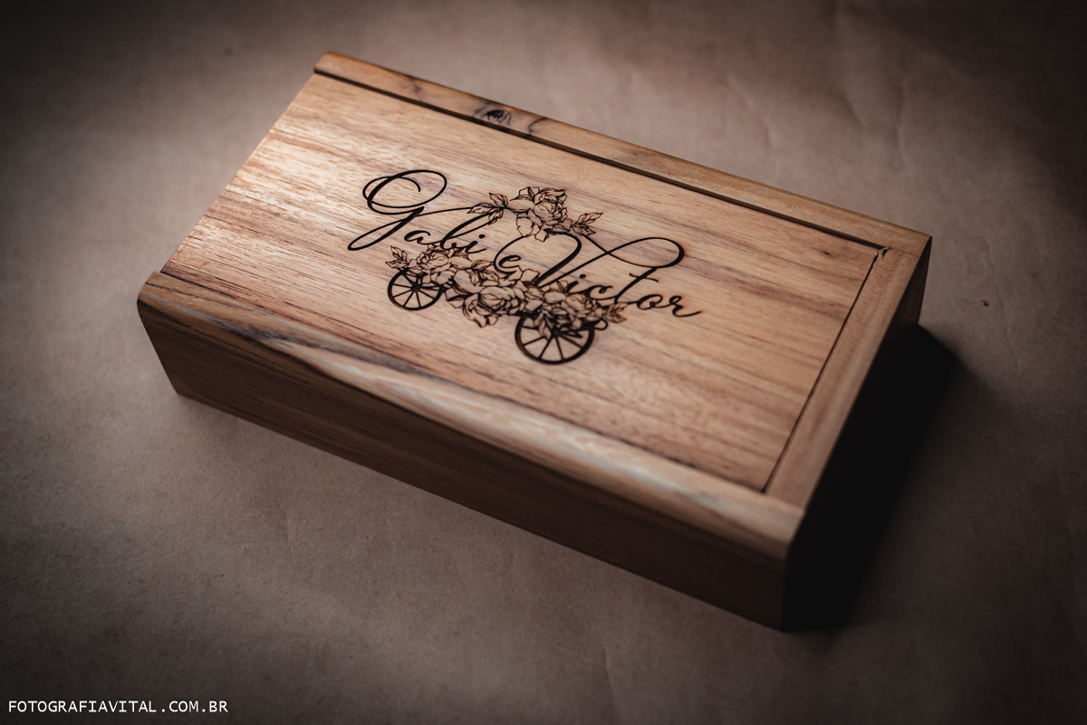 Caixa de Madeira Teca, com gravação à laser - Natal - RN