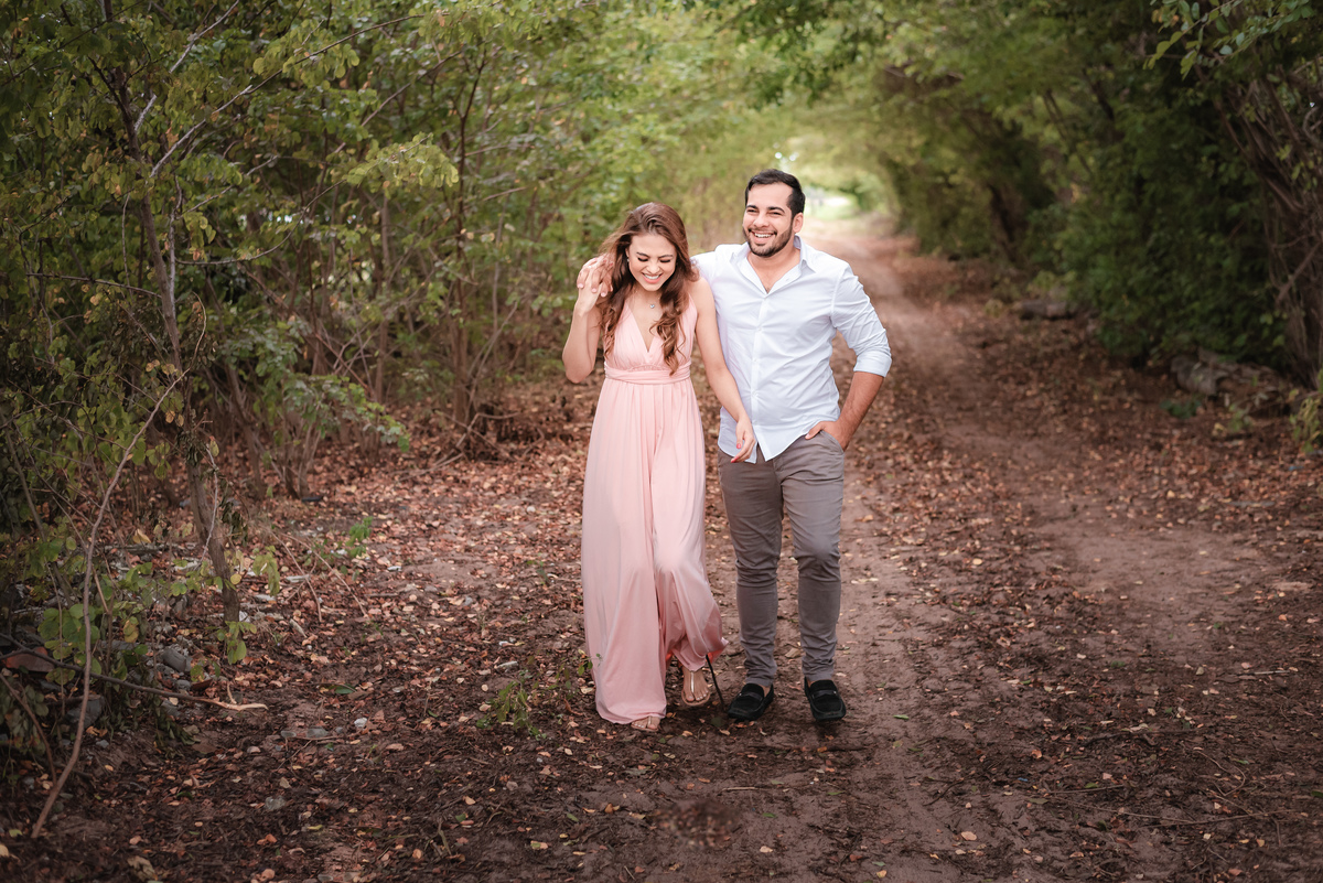 Ensaio de Csal com cavalos, ensaio de casal na fazenda, prewedding, casamento, fotografoemnatal, ensaio de casal em ceará-mim