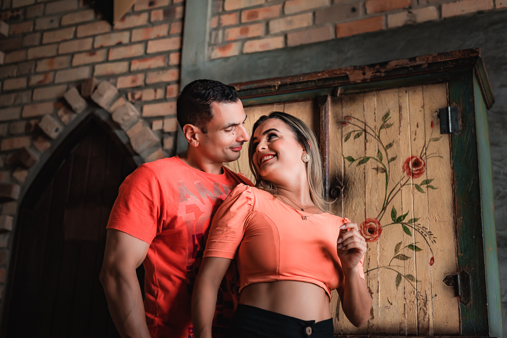 Ensaio de Casal _ Pré-wedding _ Ensaio Fotográfico Precasamento_Natal_ Rio Grande do Norte _ Fotografo em Natal_ Fotografo de casamento em Natal _ Wendel e Nanda _ Taverna Pub e Espaço  Ávalon