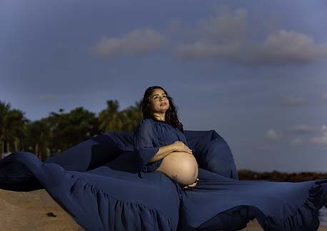 Foto vestido jogado ao vento.