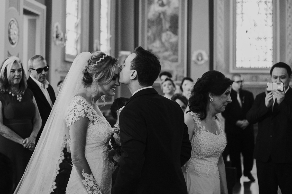 Casamento na igreja, noivos, casamento interior de são paulo, rafael serra fotografia e cinema, thaysa e rodrigo, rafael serra mogi guaçu, fotografo mogi guaçu, casa terrana