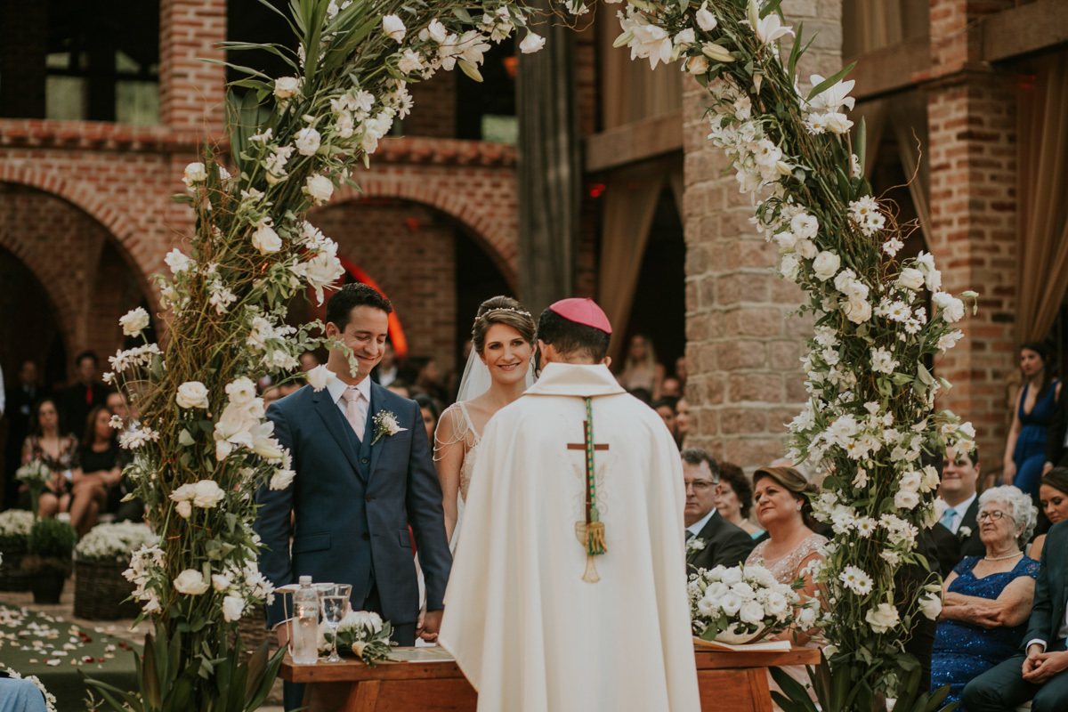 Fotografia de casamento em mogi guaçu, decoração de casamento, fotografo rafael serra, casamento de amanda e george, cerimonia emocionante ao ar livre