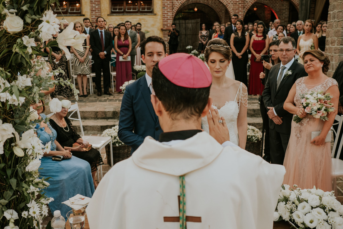 Fotografia de casamento em mogi guaçu, decoração de casamento, fotografo rafael serra, casamento de amanda e george, cerimonia emocionante ao ar livre