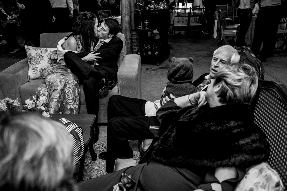 fotografia de casamentos casamento de isabel e rafael que aconteceu em holambra interior de são paulo casal apaixonado decoração rustica, making of da noiva, cerimonia e festa, fotografia com emoção, fotos espontaneas, rafael serra fotografia e cinema