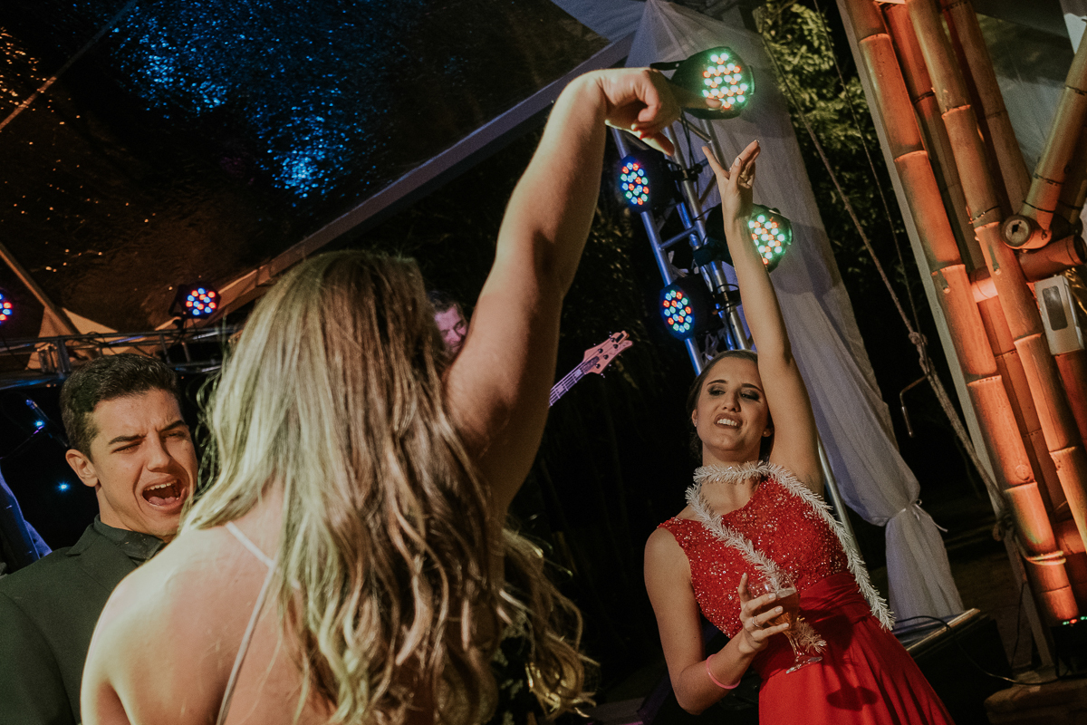 fotografia de casamentos casamento de isabel e rafael que aconteceu em holambra interior de são paulo casal apaixonado decoração rustica, making of da noiva, cerimonia e festa, fotografia com emoção, fotos espontaneas, rafael serra fotografia e cinema