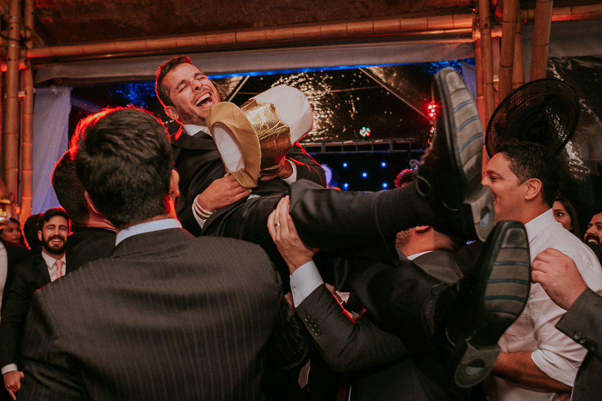 fotografia de casamentos casamento de isabel e rafael que aconteceu em holambra interior de são paulo casal apaixonado decoração rustica, making of da noiva, cerimonia e festa, fotografia com emoção, fotos espontaneas, rafael serra fotografia e cinema