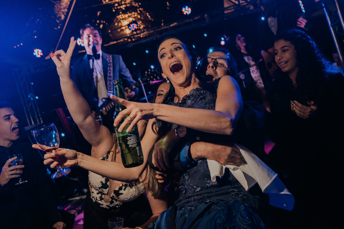 fotografia de casamentos casamento de isabel e rafael que aconteceu em holambra interior de são paulo casal apaixonado decoração rustica, making of da noiva, cerimonia e festa, fotografia com emoção, fotos espontaneas, rafael serra fotografia e cinema