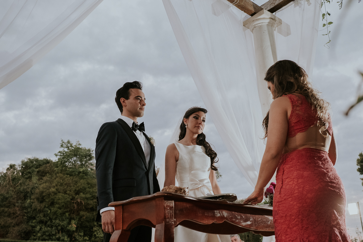 casamento de julia e glenn mcmillan casamento no campo cerimonia no por do sol casamento do power ranger amarelo fotografia de casamentos rafael serra fotografia e cinema mogi guaçu são joão da boa vista making of e festa