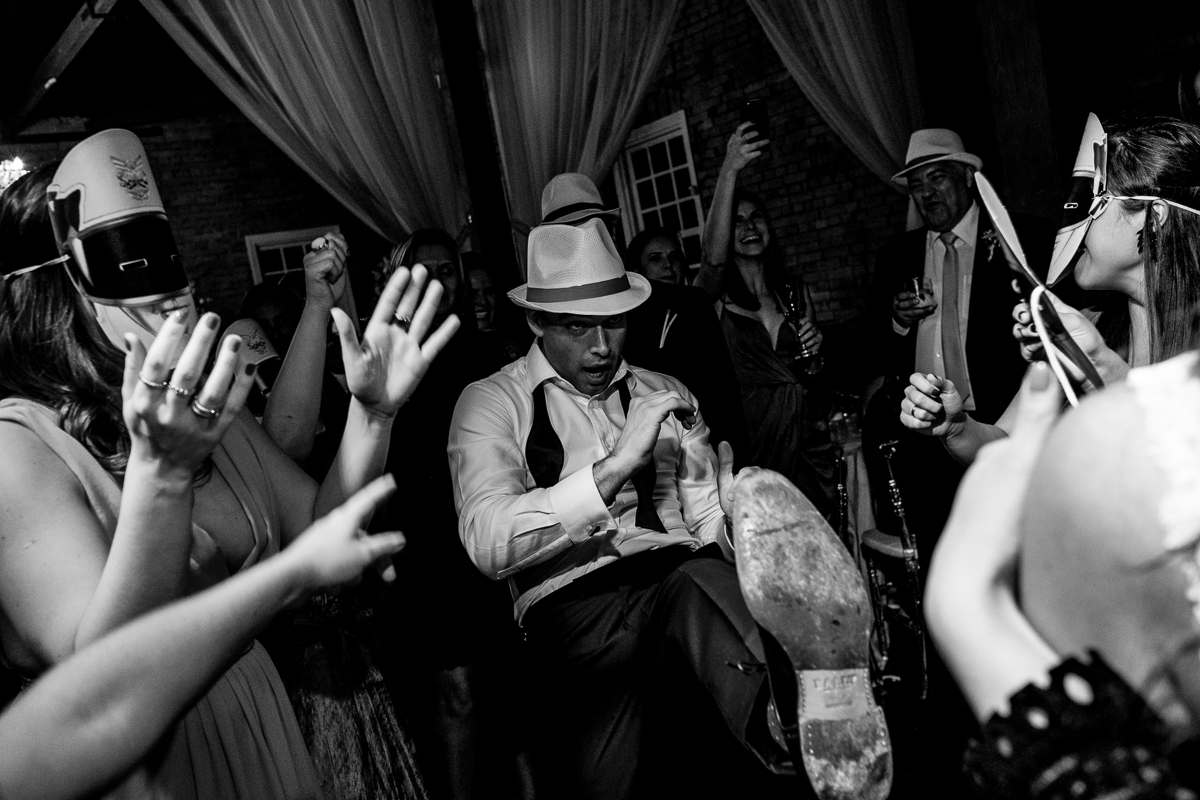 casamento de julia e glenn mcmillan casamento no campo cerimonia no por do sol casamento do power ranger amarelo fotografia de casamentos rafael serra fotografia e cinema mogi guaçu são joão da boa vista making of e festa