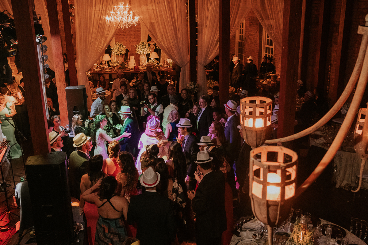 casamento de julia e glenn mcmillan casamento no campo cerimonia no por do sol casamento do power ranger amarelo fotografia de casamentos rafael serra fotografia e cinema mogi guaçu são joão da boa vista making of e festa