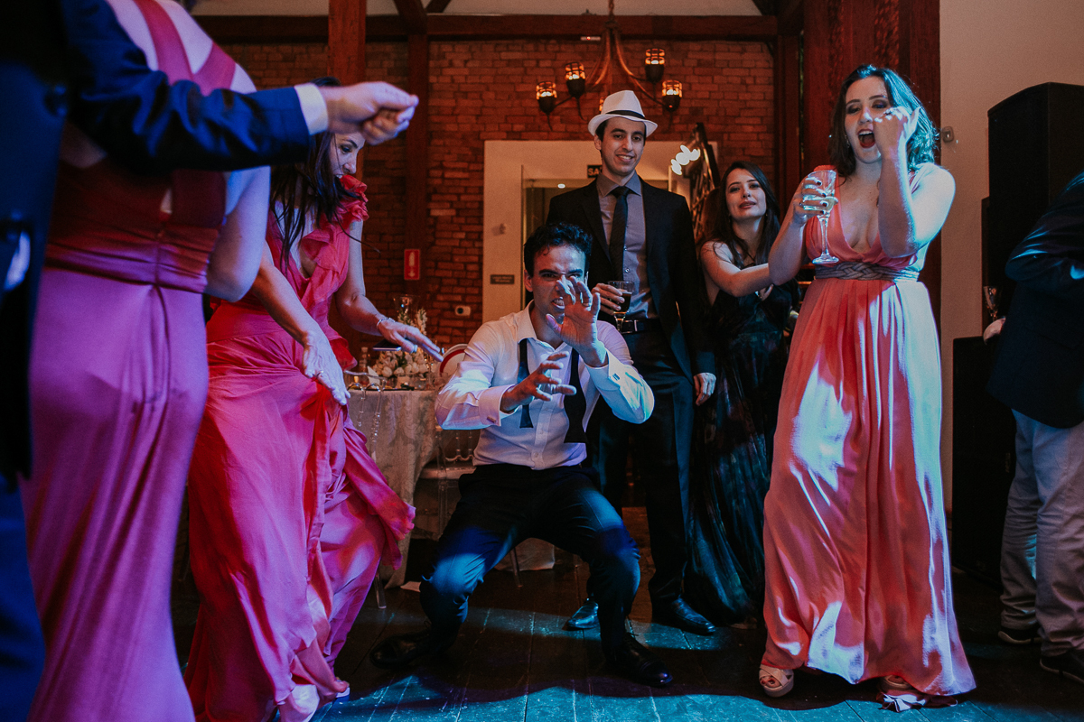 casamento de julia e glenn mcmillan casamento no campo cerimonia no por do sol casamento do power ranger amarelo fotografia de casamentos rafael serra fotografia e cinema mogi guaçu são joão da boa vista making of e festa