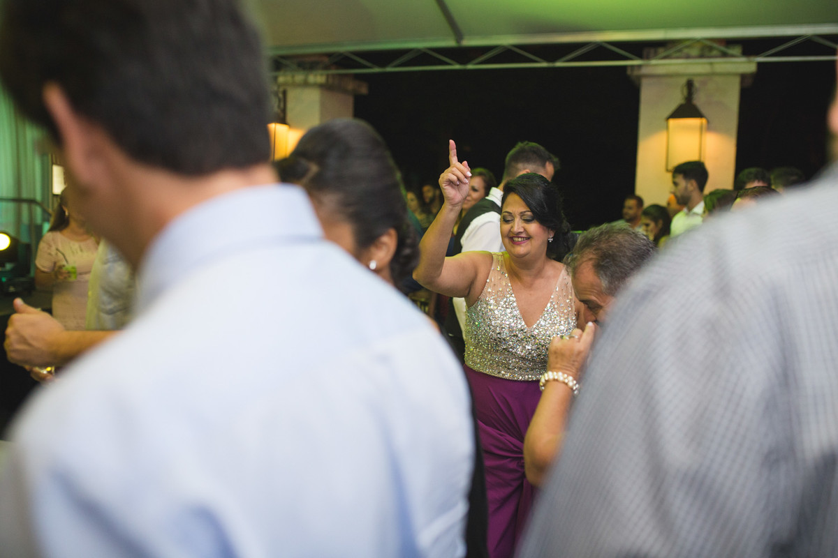 Fazenda Capituva, casamento são joão da boa vista, festa de casamento, dance, decor, casamento a noite, luz casamento, ambar, padrinhos, madrinhas, comemoração