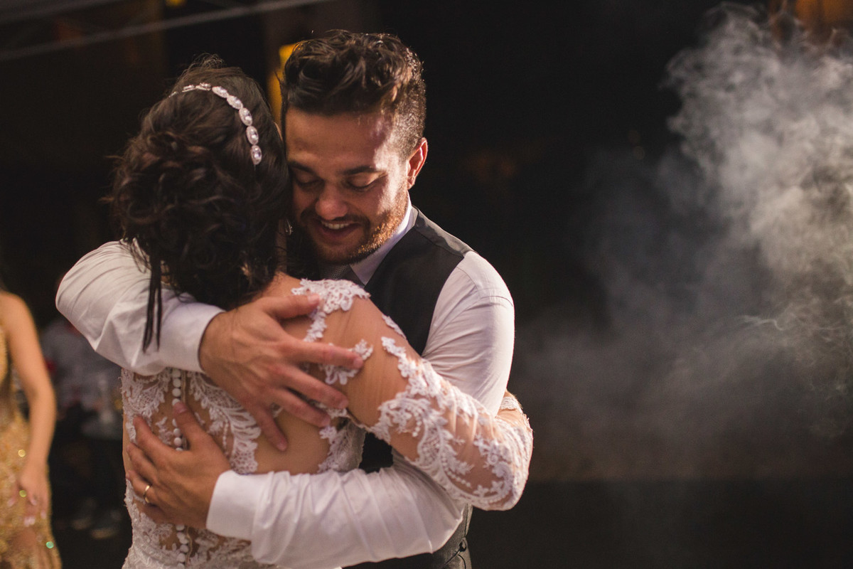 Fazenda Capituva, casamento são joão da boa vista, festa de casamento, dance, decor, casamento a noite, luz casamento, ambar, padrinhos, madrinhas, comemoração