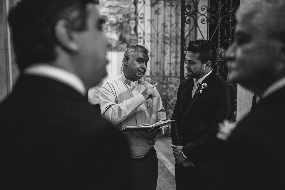 Casamento igreja, casamento interior de são paulo, são joão da boa vista matriz, cerimonia emocionante, fotos com emoção, fotos com sentimento, fotografia de momentos, momentos especiais, decoração de igrej