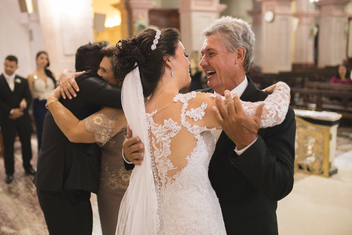 Casamento igreja, casamento interior de são paulo, são joão da boa vista matriz, cerimonia emocionante, fotos com emoção, fotos com sentimento, fotografia de momentos, momentos especiais, decoração de igrej