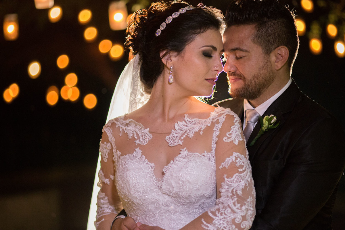 Fazenda Capituva, casamento são joão da boa vista, festa de casamento, dance, decor, casamento a noite, luz casamento, ambar, padrinhos, madrinhas, comemoração, sessão dos noivos