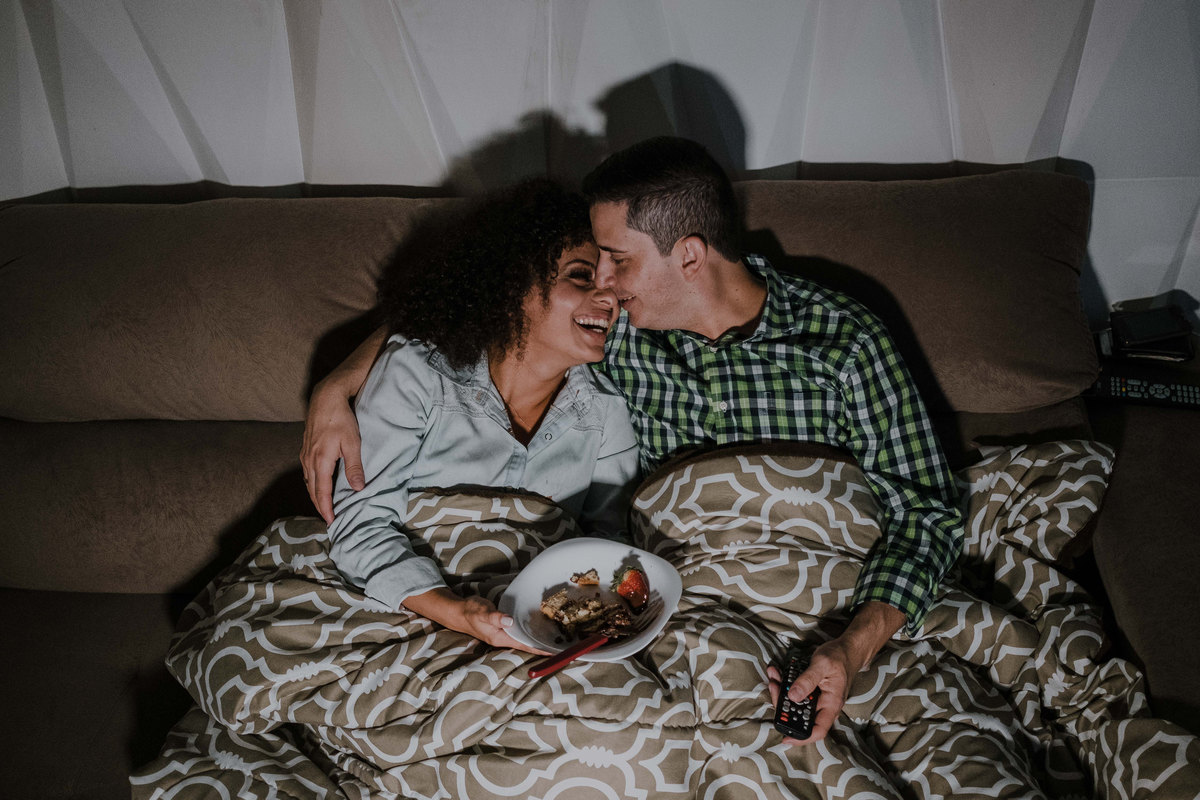 Ensaio pré casamento de beatriz e felipe, ensaio em casa, fotos na casa do casal, ensaio pre wedding e-session rafael serra fotografia e cinema rafael serra fotografo mogi guaçu