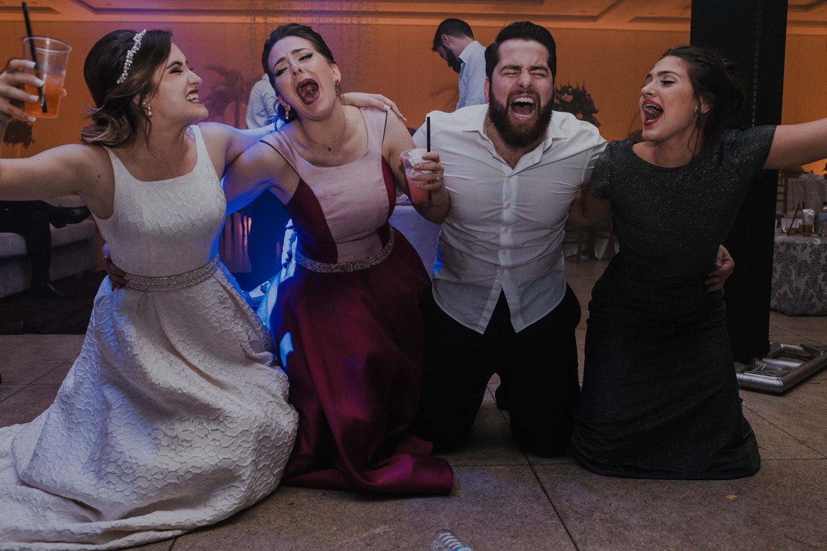 Casamento Paula e ivan, paulinha e ivan, casamento em campinas, casamento em valinhos via appia eventos, making of cris gata cambui, rafael serra fotografia e cinema