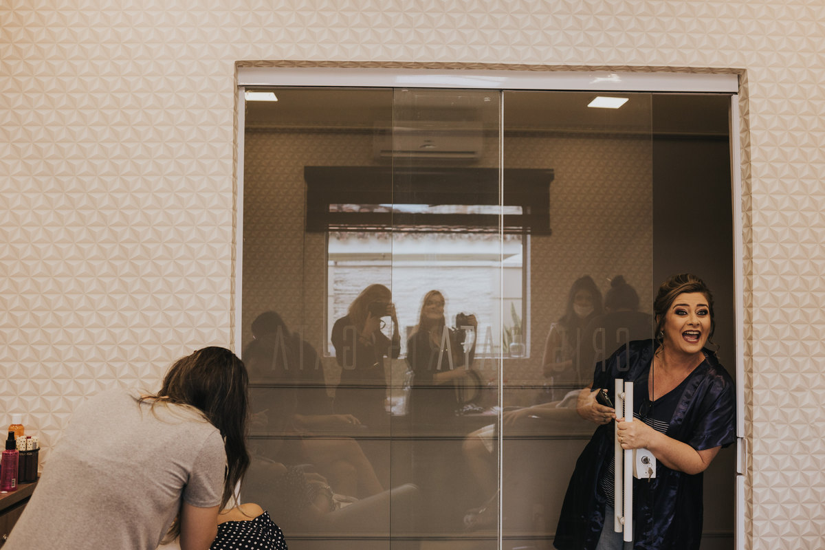 Casamento Paula e ivan, paulinha e ivan, casamento em campinas, casamento em valinhos via appia eventos, making of cris gata cambui, rafael serra fotografia e cinema