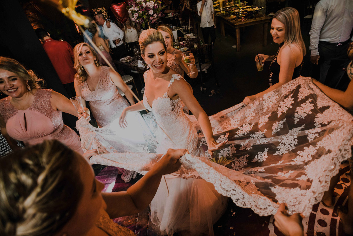 Casamento Fabio e Viviane, Rafael serra fotografia e cinema, fotografo em mogi guaçu, fotografia de casamento mogi mirim são paulo, espaço bela vista e rogerio abiatti.
fotografo em mogi guaçu