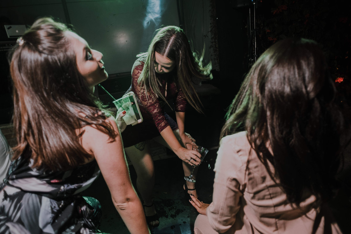 Casamento de Lucas e carol, espaço floriada holambra, making of dos noivos no hotel first look view casamento alternativo, estilo rustico, estilo industrial, fotografo de casamentos em mogi guaçu e região de campinas, rafael serra fotografia e cinema