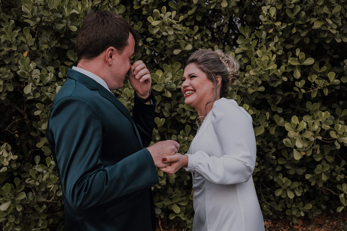 Casamento de Lucas e carol, espaço floriada holambra, making of dos noivos no hotel first look view casamento alternativo, estilo rustico, estilo industrial, fotografo de casamentos em mogi guaçu e região de campinas, rafael serra fotografia e cinema