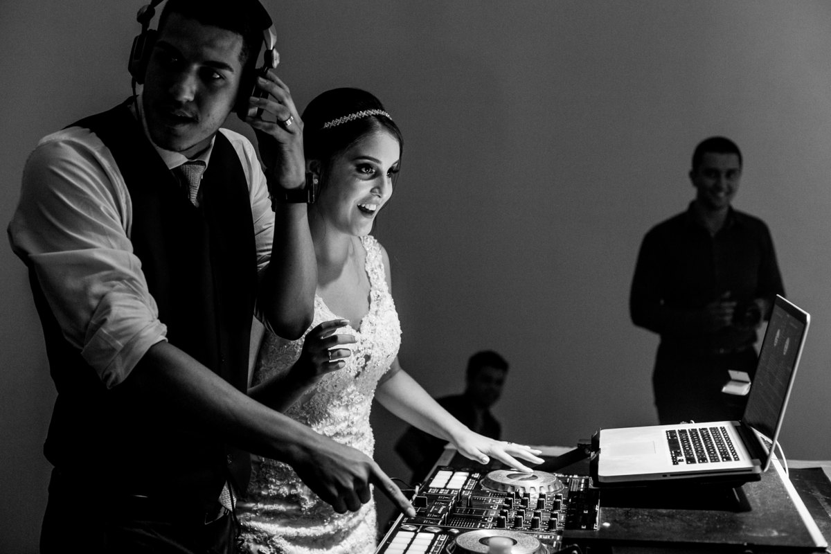 Casamento Larissa e Nino jogador do criciuma, nino jogador de futebol, fotos de casamento, rafael serra fotografo em mogi guaçu, rafael serra fotografia e cinema, casamento ao ar livre, espaço genesis mogi guaçu