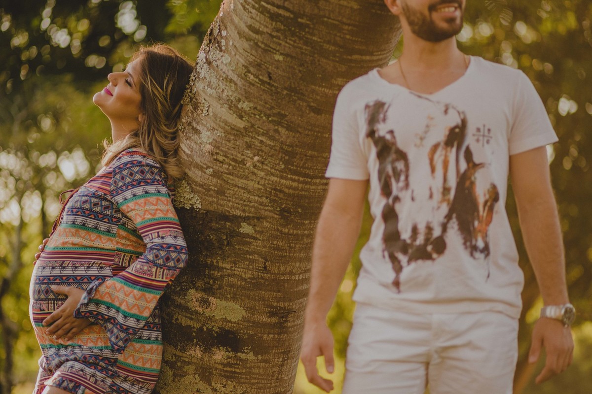 casal proximo pensando no futuro