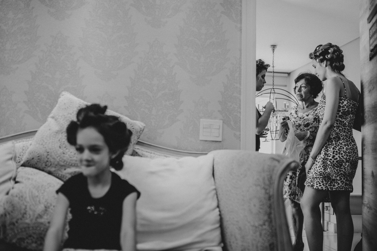 noiva conversando foto espontanea das madrinhas