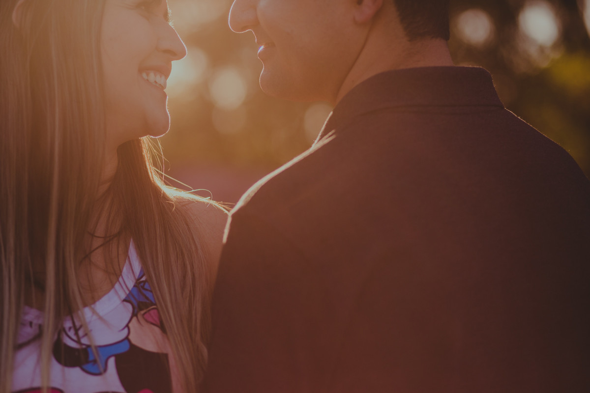 noivos se olhando, troca de olhares