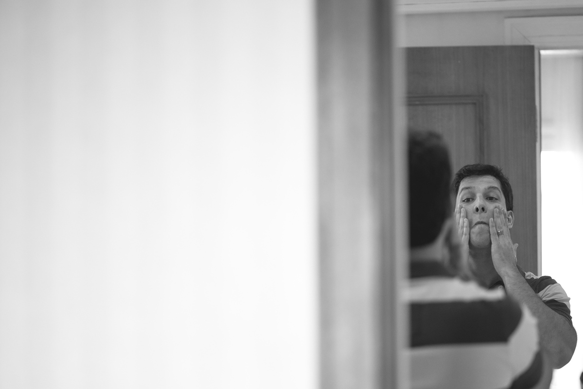 Rafael Serra Fotografo, noivo, casamento, Making of do noivo, fazendo a barba