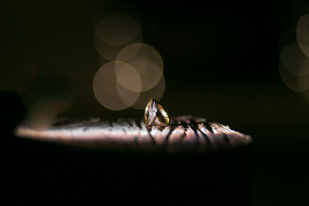 Rafael Serra Fotografo, casamentos, leandro e ana paula, l'allouet, restaurante frances, casamento em restaurante, campinas SP, decoração rustica, casamento dos sonhos, alianças, aliança dos noivos, aliança de ouro