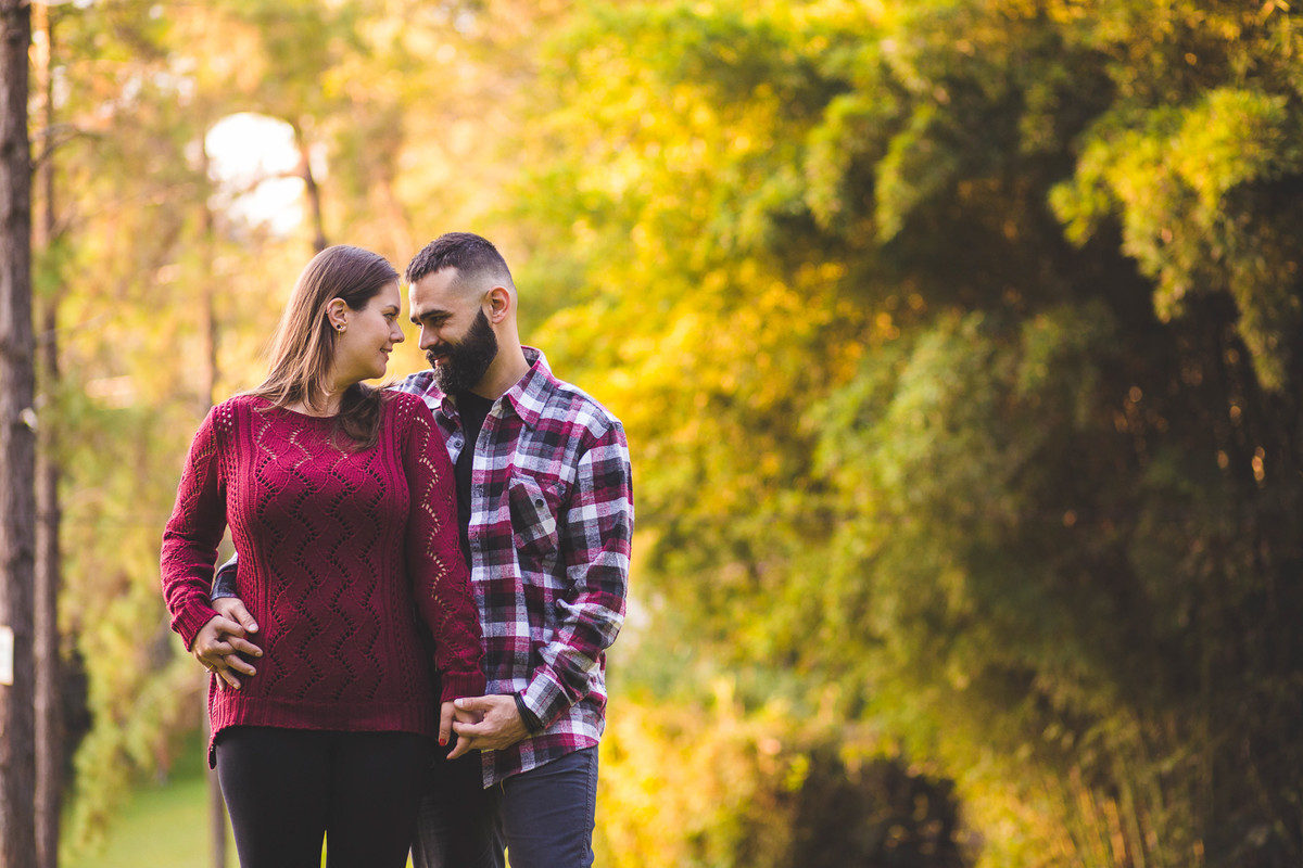 retrato do casal, foto posada olhos nos olhos
