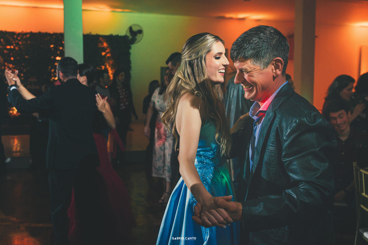 danças tradicionais na festa