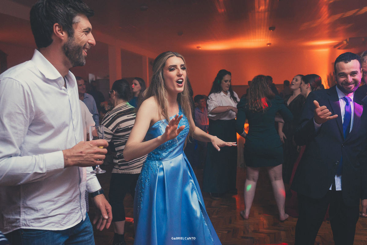 Conquista compartilhada em uma noite inesquecível em Marques de Souza.