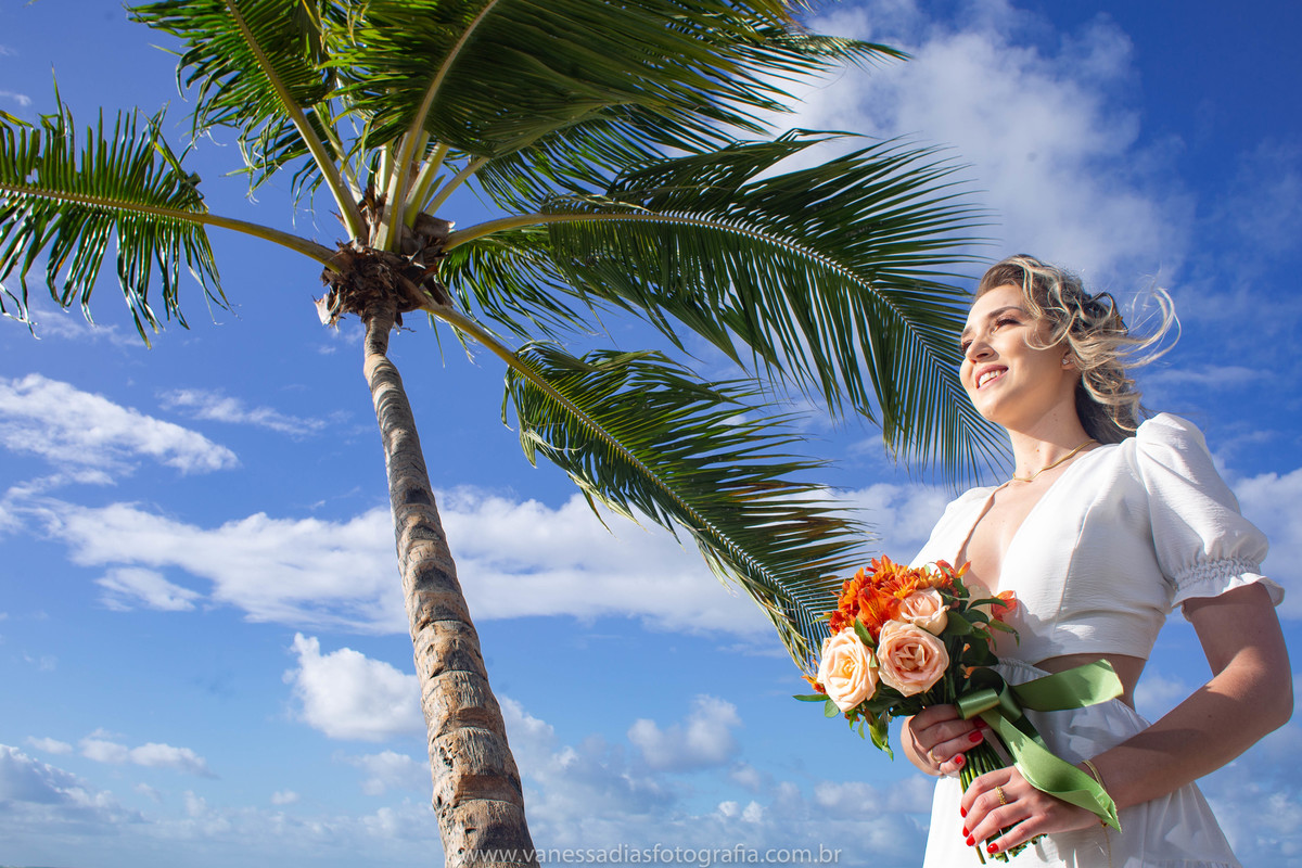 elopement wedding em porto de galinhas - casamento em porto de galinhas - fotografa de casamento em porto de galinhas - mini wedding em porto de galinhas - elopement wedding carneiros - praia dos carneiros - praia de Antunes - maquiadora em Maragogi 