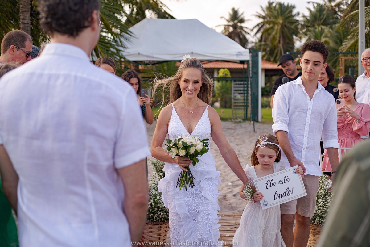 rençovaao de votos na praia - praia de Antunes Maragogi - elopement wedding em Maragogi - elopement wedding em porto de galinhas - casamento em porto de galinhas- elopement wedding em carneiros - igrejinha de carneiros - maquiadora em porto de galinhas