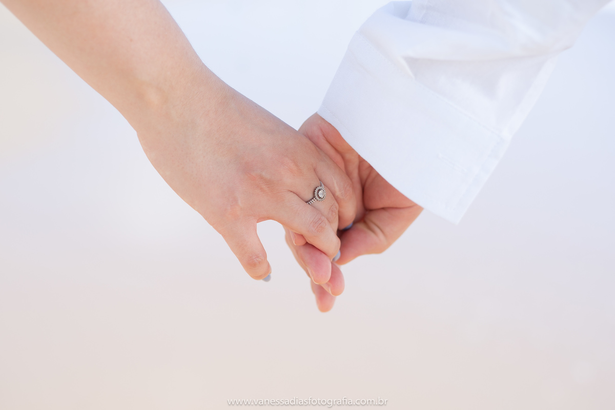 Ensaio em porto de galinhas - fotografo igrejinha de carneiros - ensaio na igrejinha de carneiros - ensaio em maragogi - fotografa em maragogi - ensaio em maracaipe - ensaio em carneiros - fotografo em carneiros - ensaio no coqueiral de maracaipe - maraca