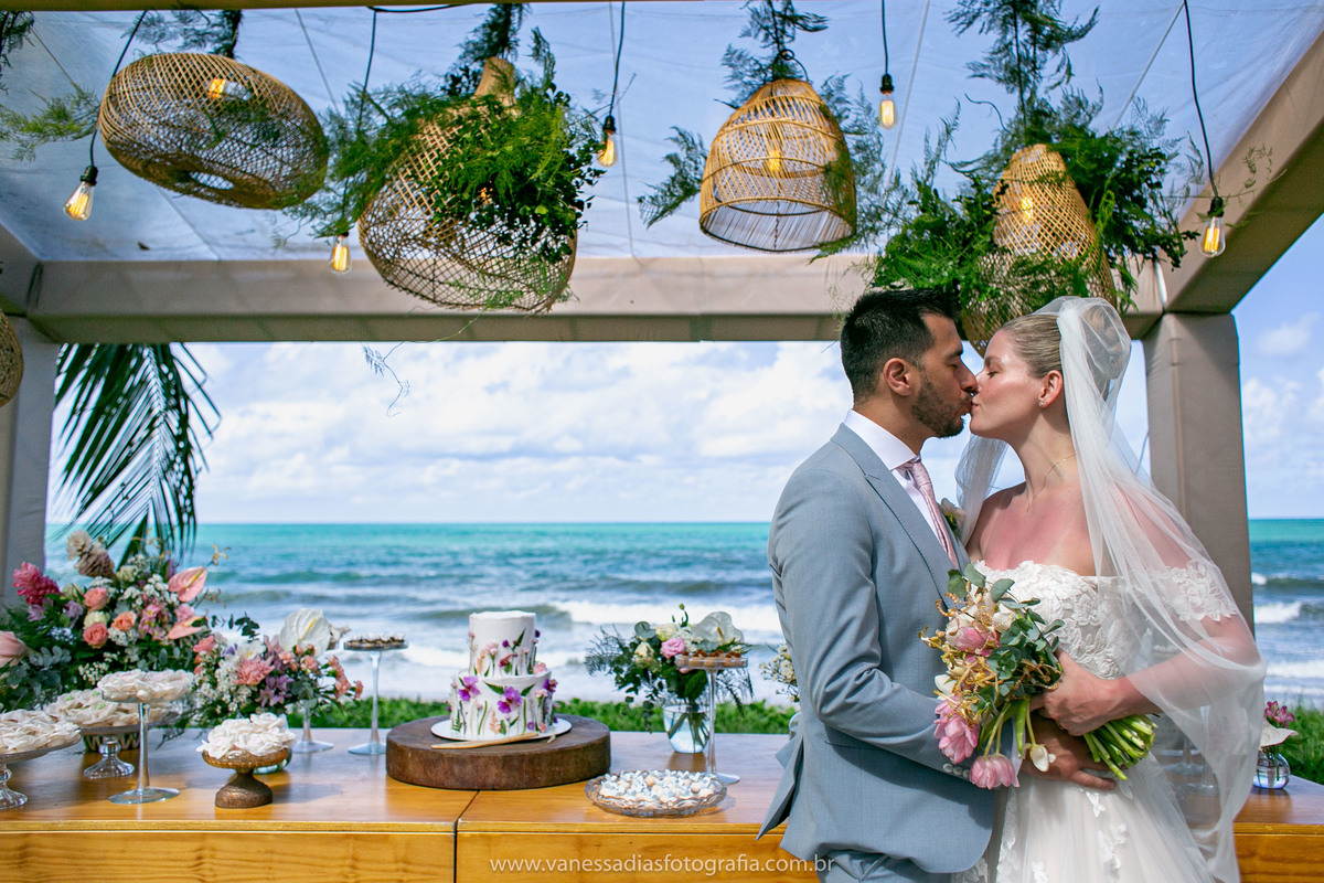 casar na igrejinha dos carneiros - casamento na igrejinha dos carneiros - igrejinha dos carneiros - fotografo na igrejinha dos carneiros - ensaio na igrejinha dos carneiros - ensaio de casal na igrejinha dos carneiros - praia de tamandare Pernambuco 